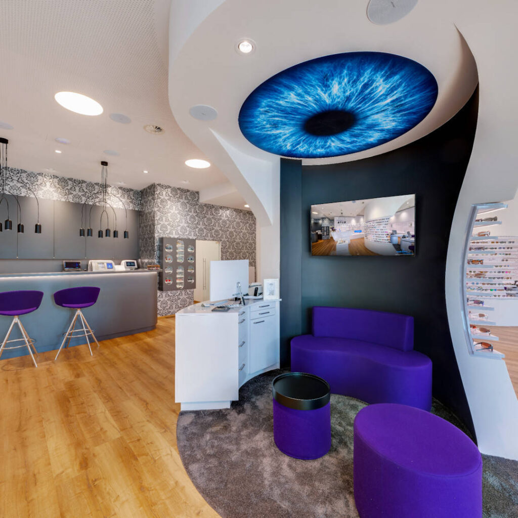 Raumtrenner Insel mit Sitzplätzen